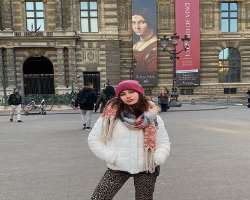 She visited the Louvre Museum, Paris in December of 2019.